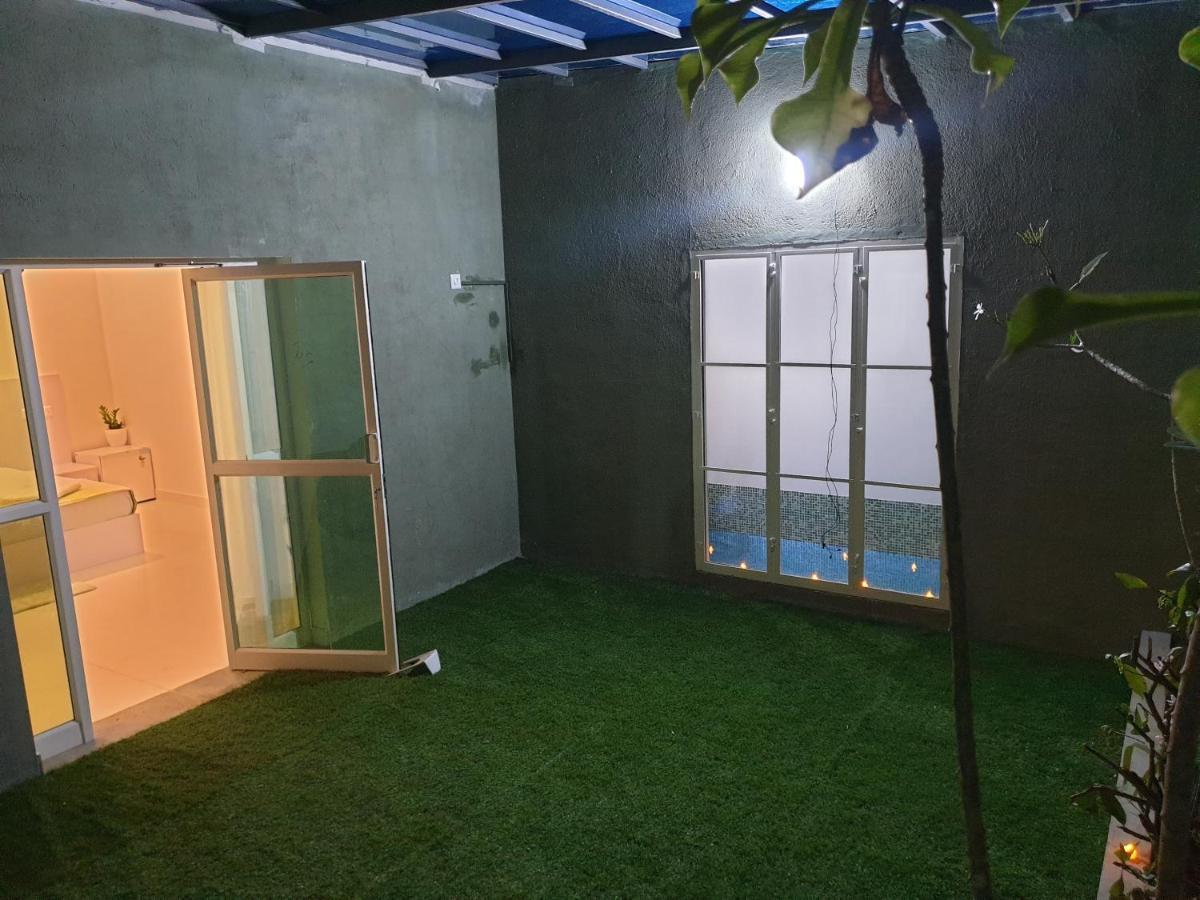 Amritham Holidays Homestay Trivandrum Thiruvananthapuram Exterior photo